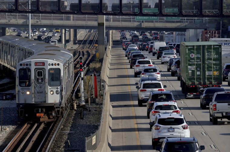 Trump administration pauses $2.1 billion for Chicago infrastructure projects amid shutdown
