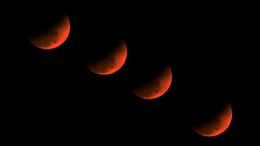 March 3 ‘blood moon’ total lunar eclipse dazzles millions around the world (photos)