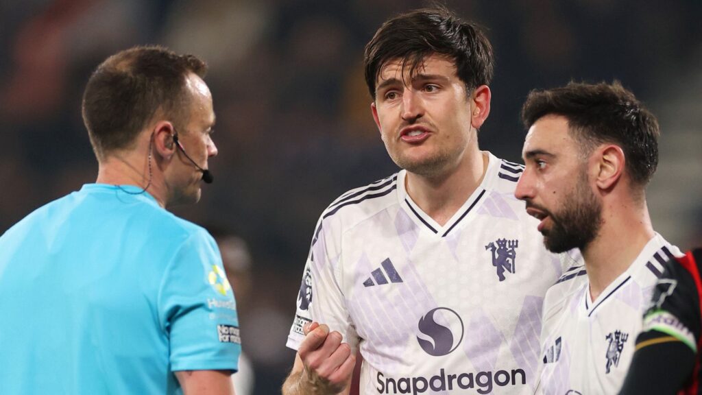 Manchester United: Michael Carrick and Bruno Fernandes critical of Amad Diallo being denied penalty before Harry Maguire red card | Football News